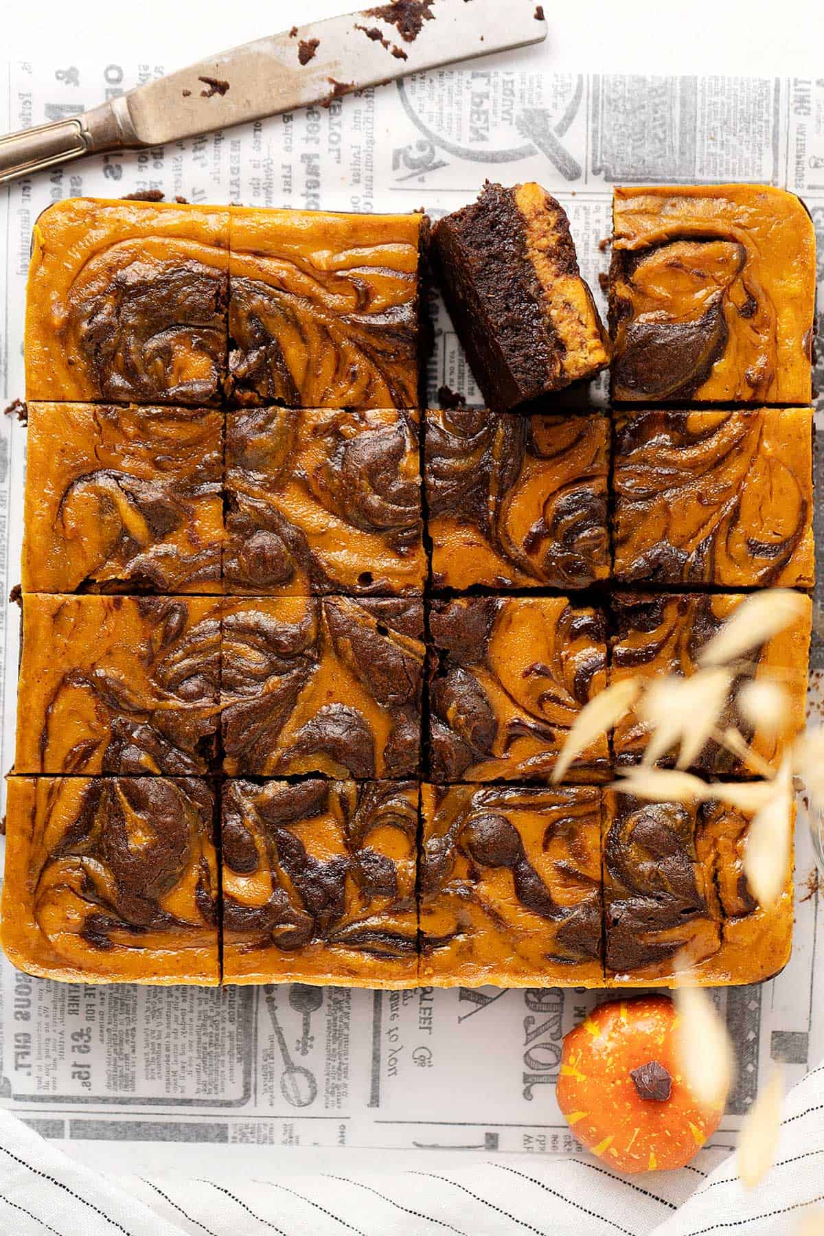 pumpkin cheesecake fudgy brownies from top.