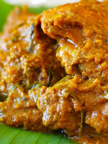 Chicken rendang