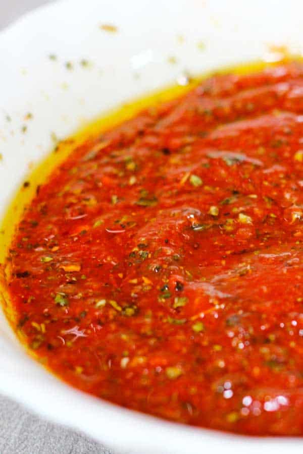 Salsa para Pizza Fácil y Rápida Sin Cocción - El Mundo Eats