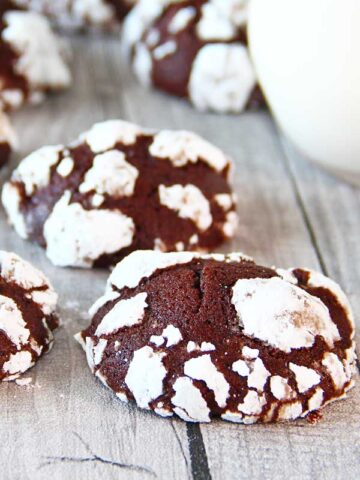 Chocolate Crinkle Cookies