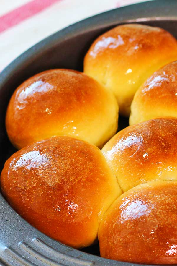 Dinner rolls