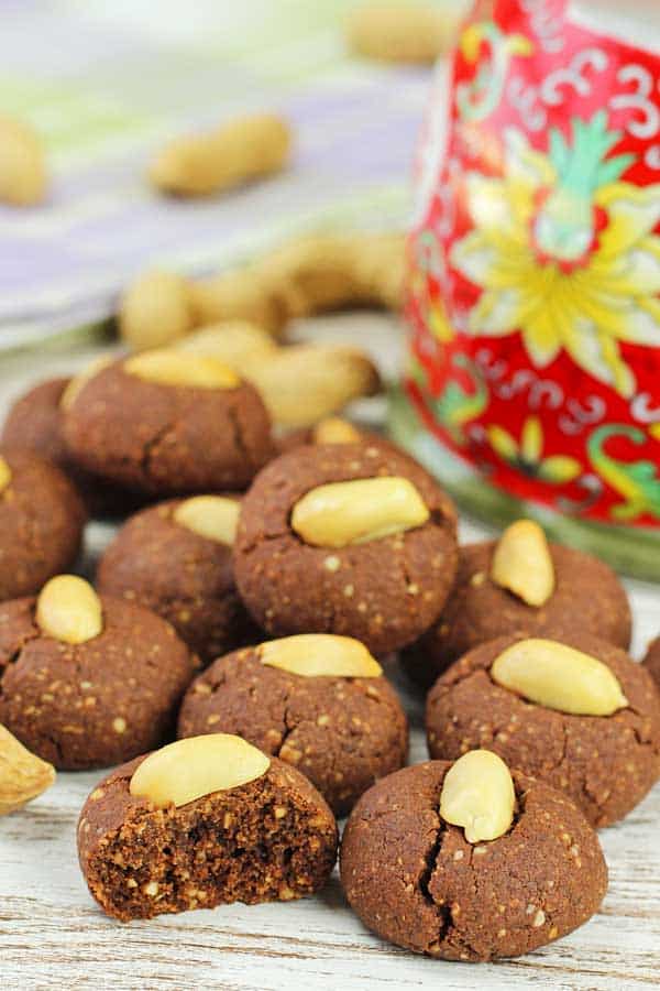 chocolate peanut cookies