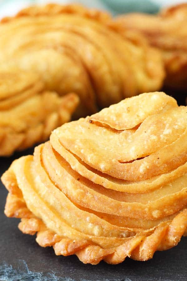 Spiral Curry Puffs