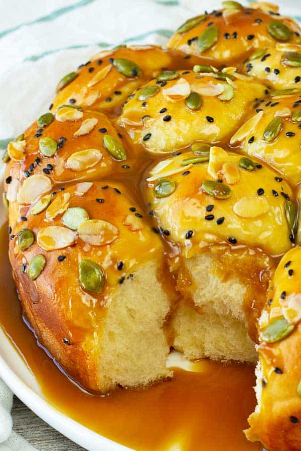sweet beehive buns