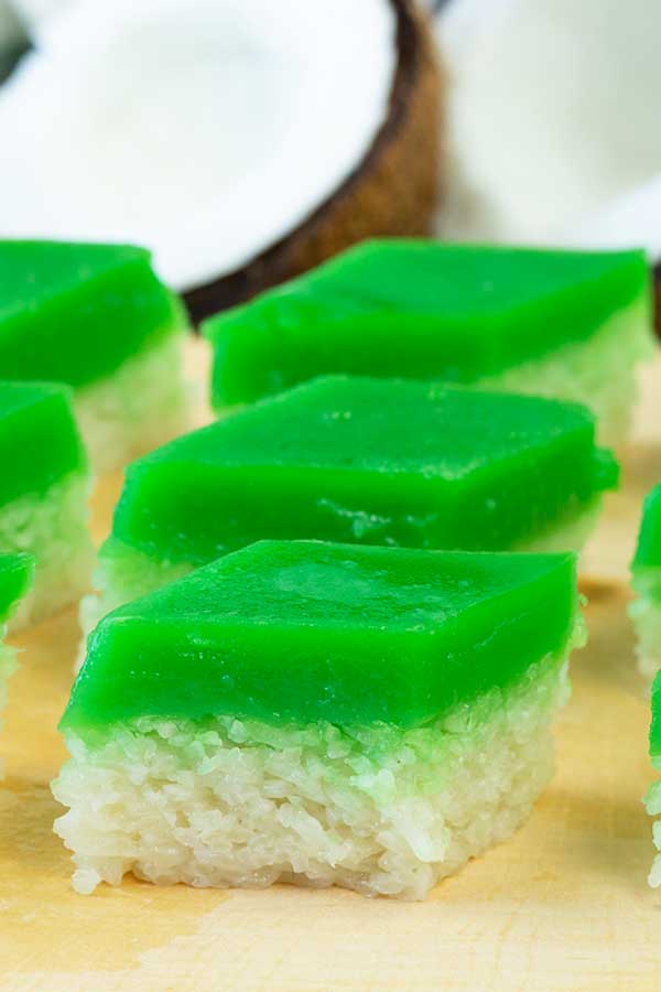 Glutinous rice with pandan custard kuih seri muka