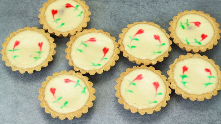 Strawberry-Cheese-Tarts