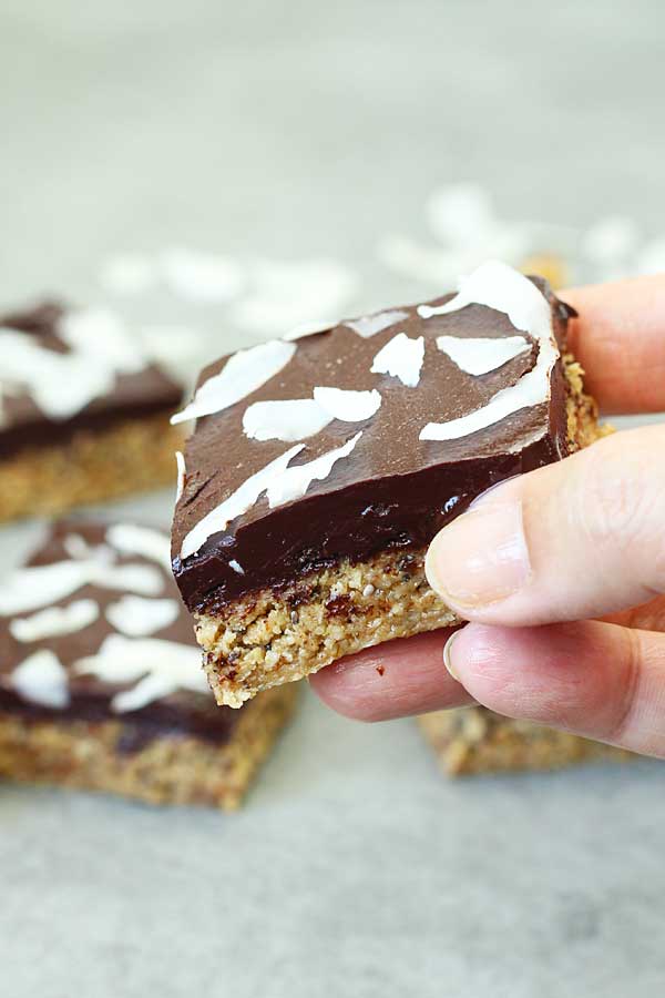 Holding-Healthy-No-Bake-Chocolate-PB-Bar