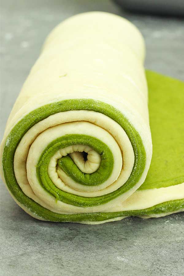 Rolled-Matcha-Bread