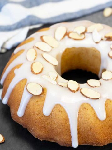 Scandinavian Almond Cake