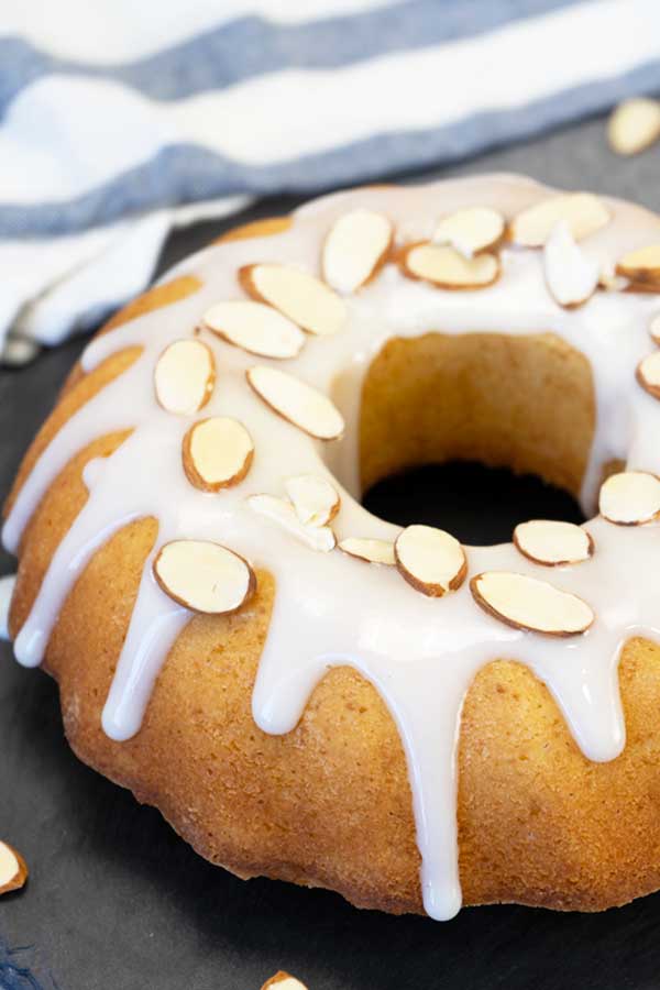 ScandinavianShoppe Almond Cake Pan w/Recipe