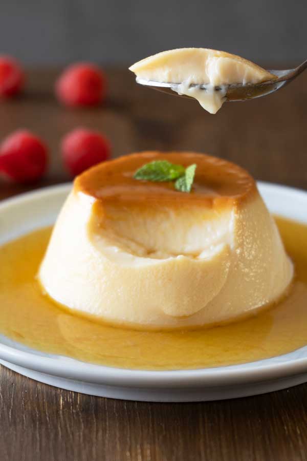 eating flan