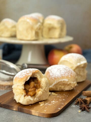 Apple Stuffed Buns