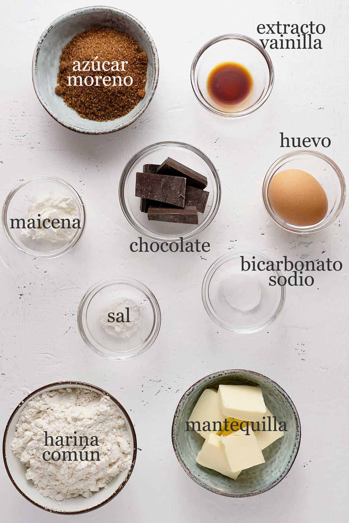 ingredientes para galletas rellenas de nutella.