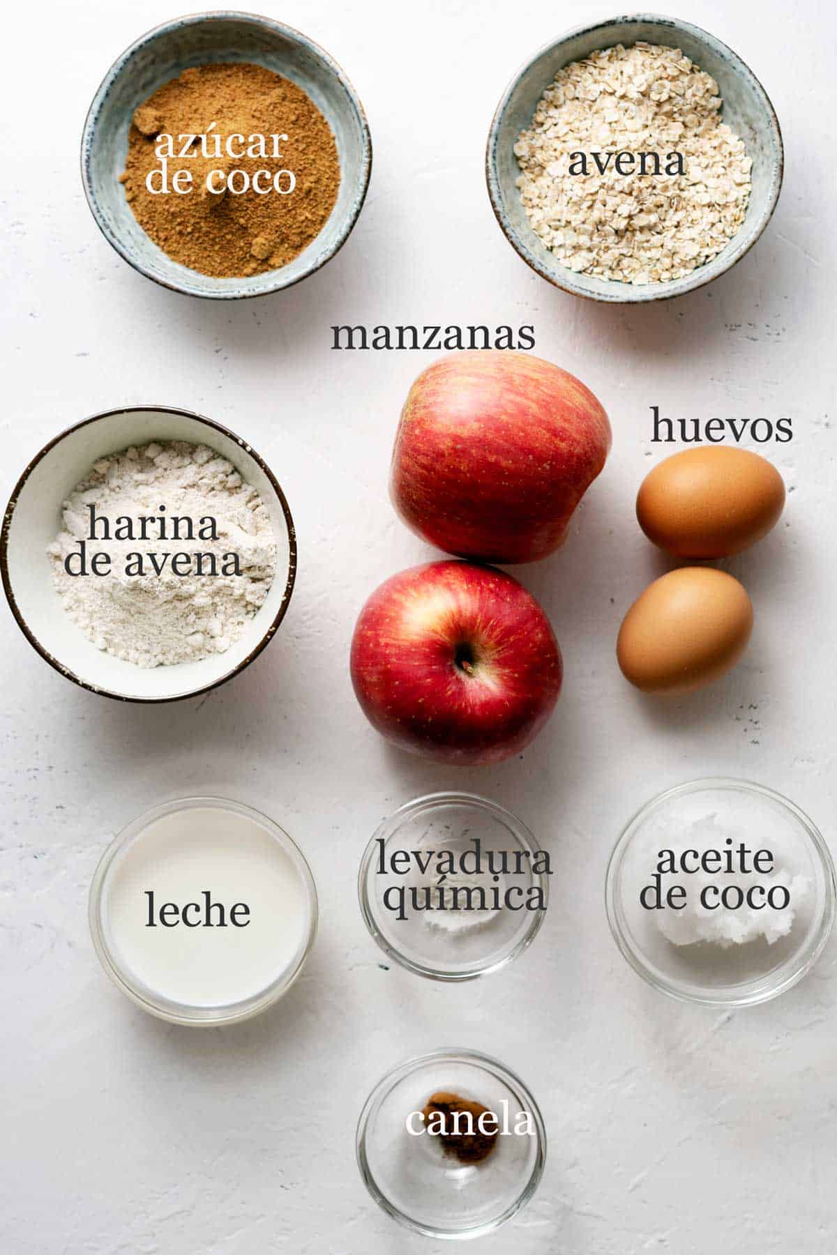 ingredientes para tarta invisible de manzana saludable.