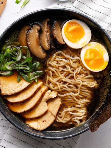 chicken ramen bowl overhead view.