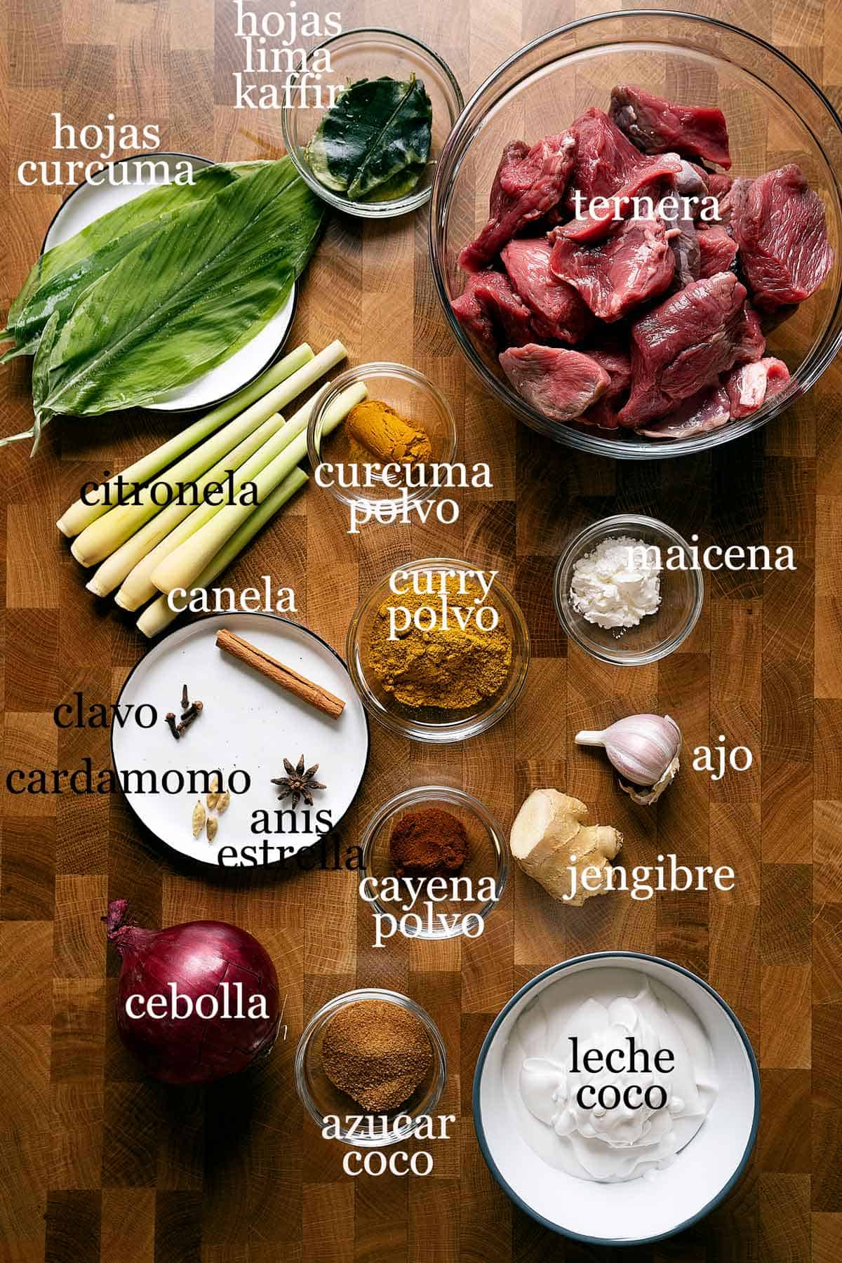 ingredientes para hacer curry rendang de ternera.