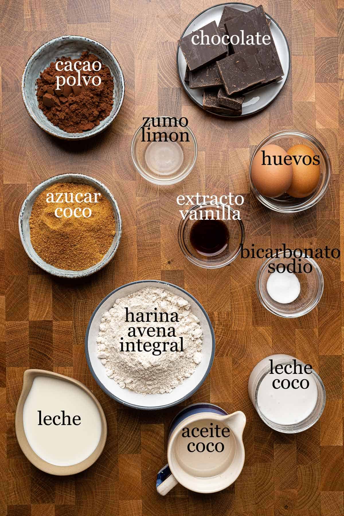ingredientes para tarta sheetcake de chocolate saludable.