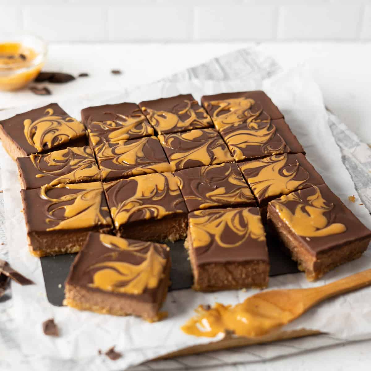 Healthy chocolate cheesecake bars