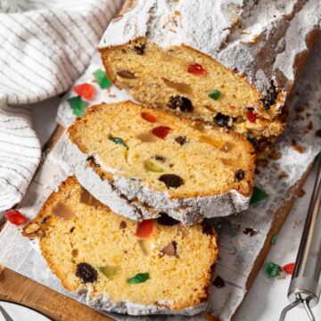 Easy family fruitcake.
