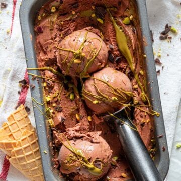 Dubai pistachio chocolate ice cream in the container.