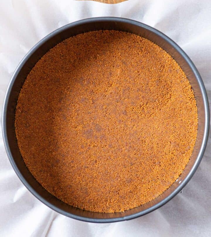 Biscoff cookie for the crust.