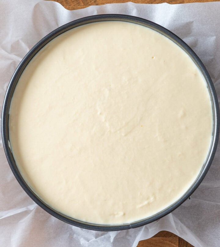 Baking New York Cheesecake with no water bath method.