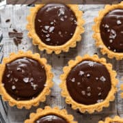 Mini chocolate tarts for Pinterest.